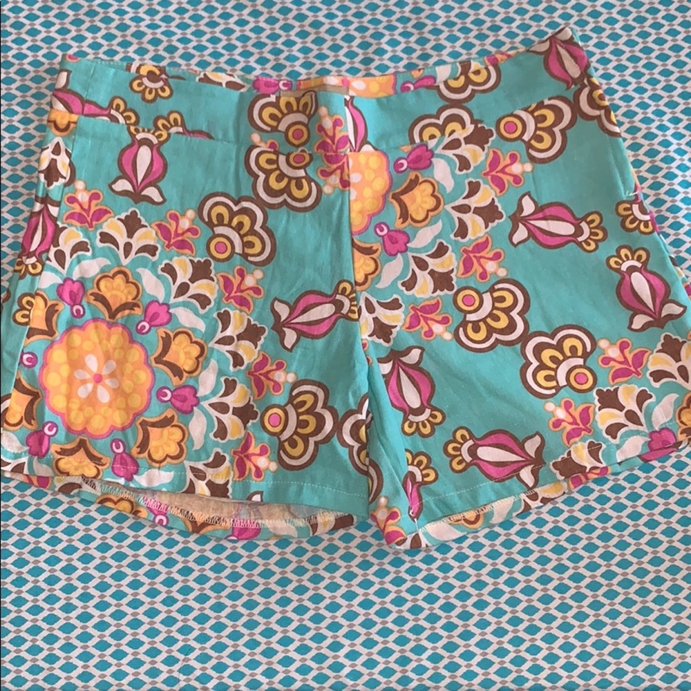 DeJa Vu Colorful Patterned NWT Shorts